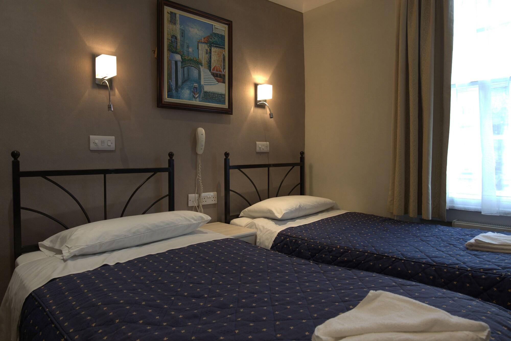 Hotel Central 2*