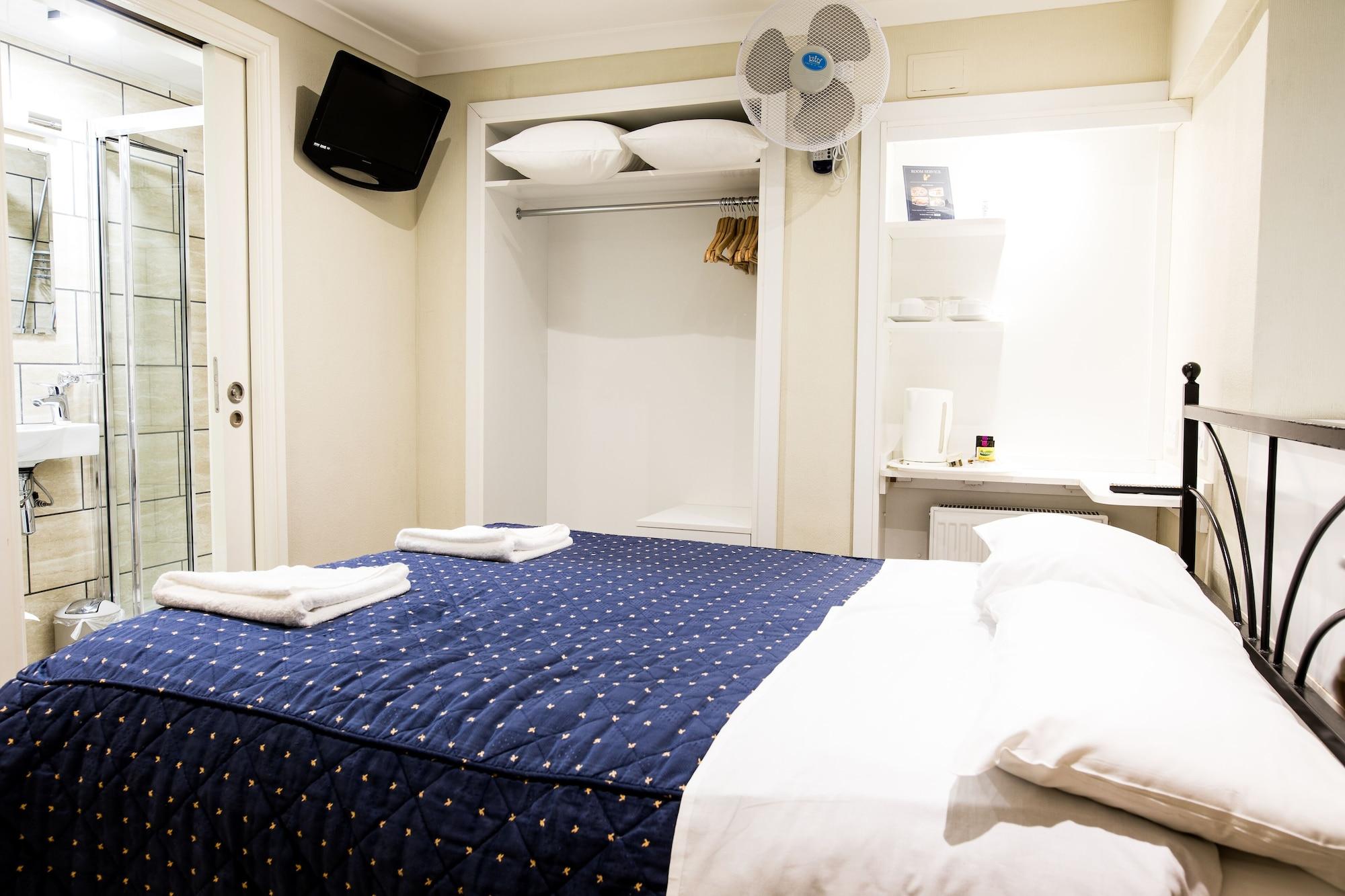 Hotel Central 2*